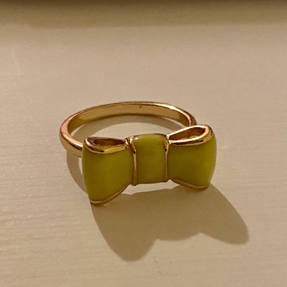 SOLD!! Kate Spade bow ring